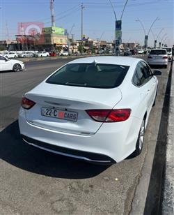 Chrysler 200